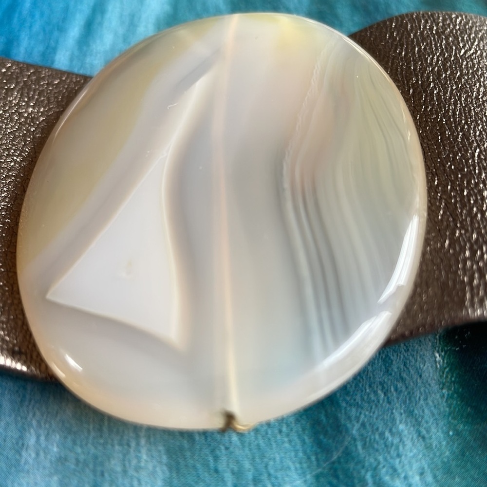 Cynthia Desser stone cuff; luminite/moonstone. - Picture 6 of 7